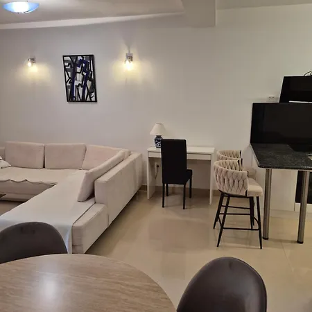 Saint * שיבניק