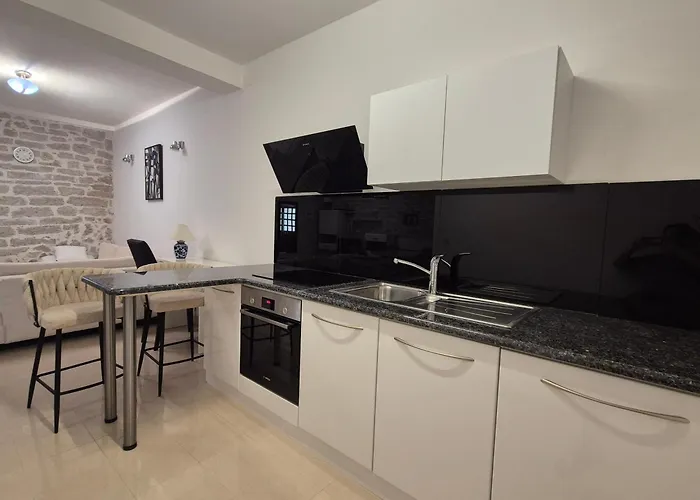 Saint * שיבניק